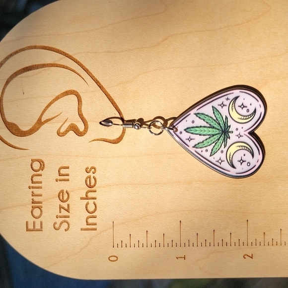 Mystic Leaf Crescent Moon Dangle Earrings, 420 - Picture 3 of 6